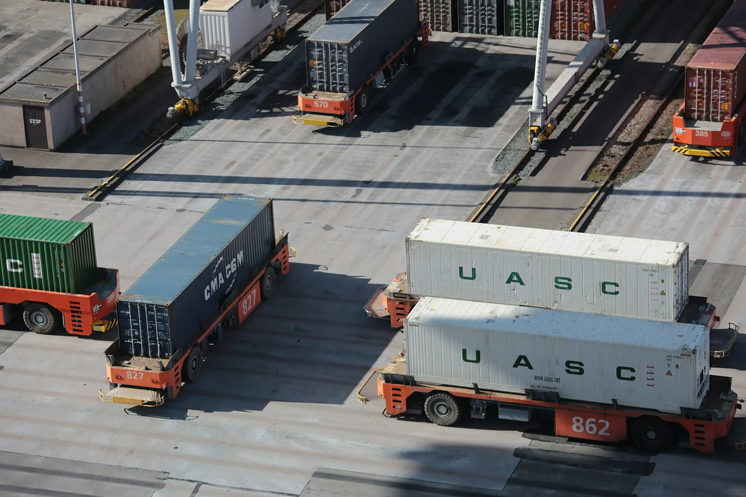 Warehouse in a logistics environment